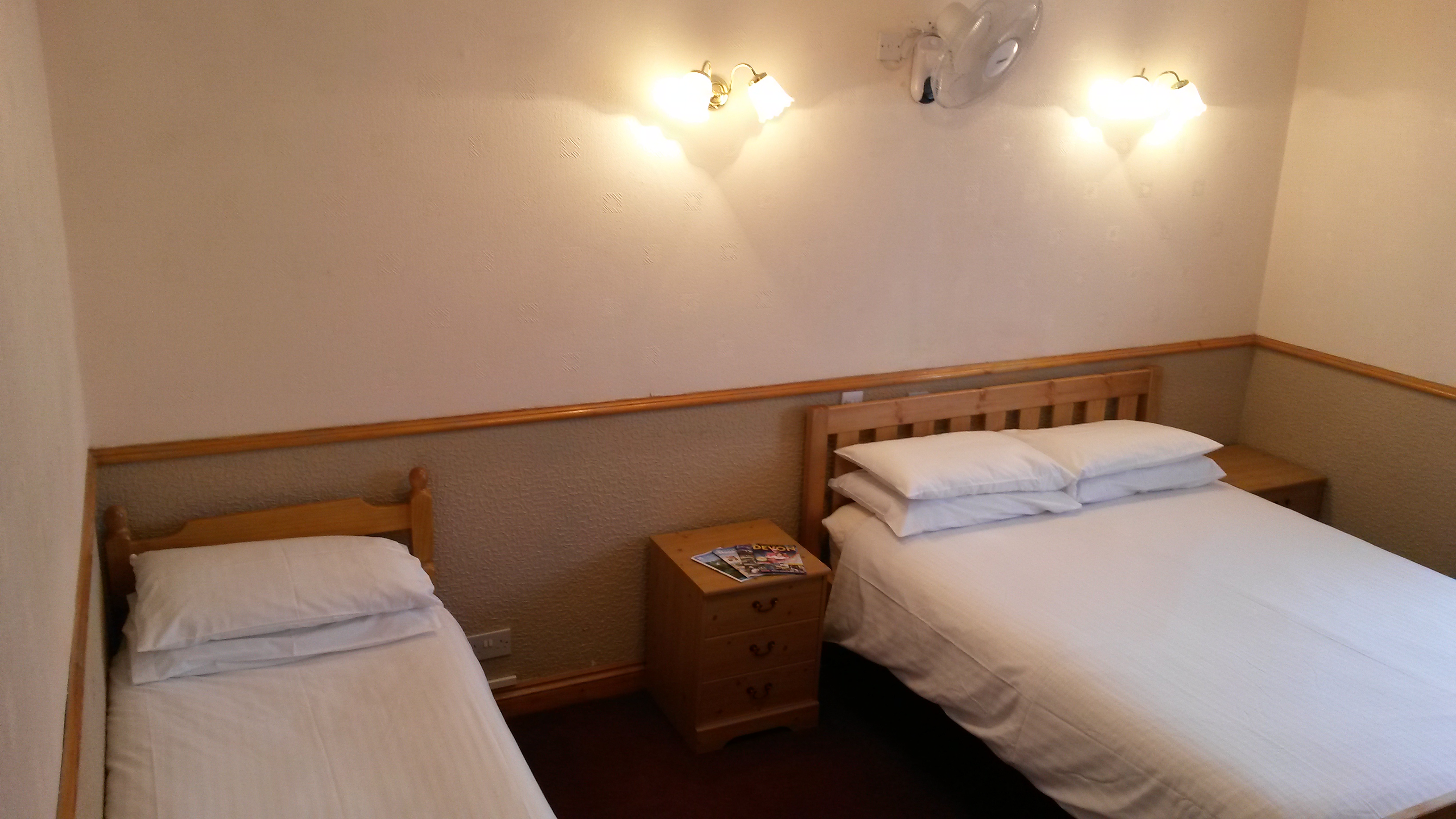 KING sized bed and single bed